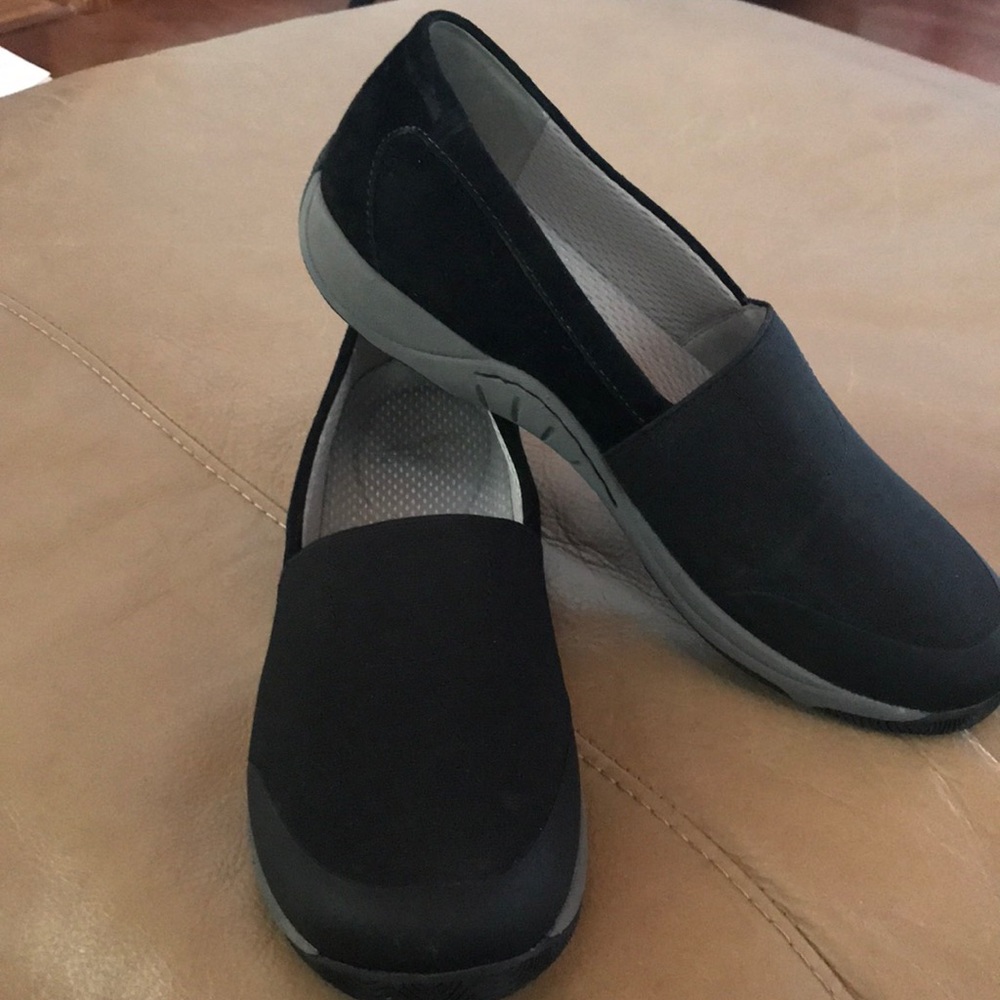 Dansko Black shoes